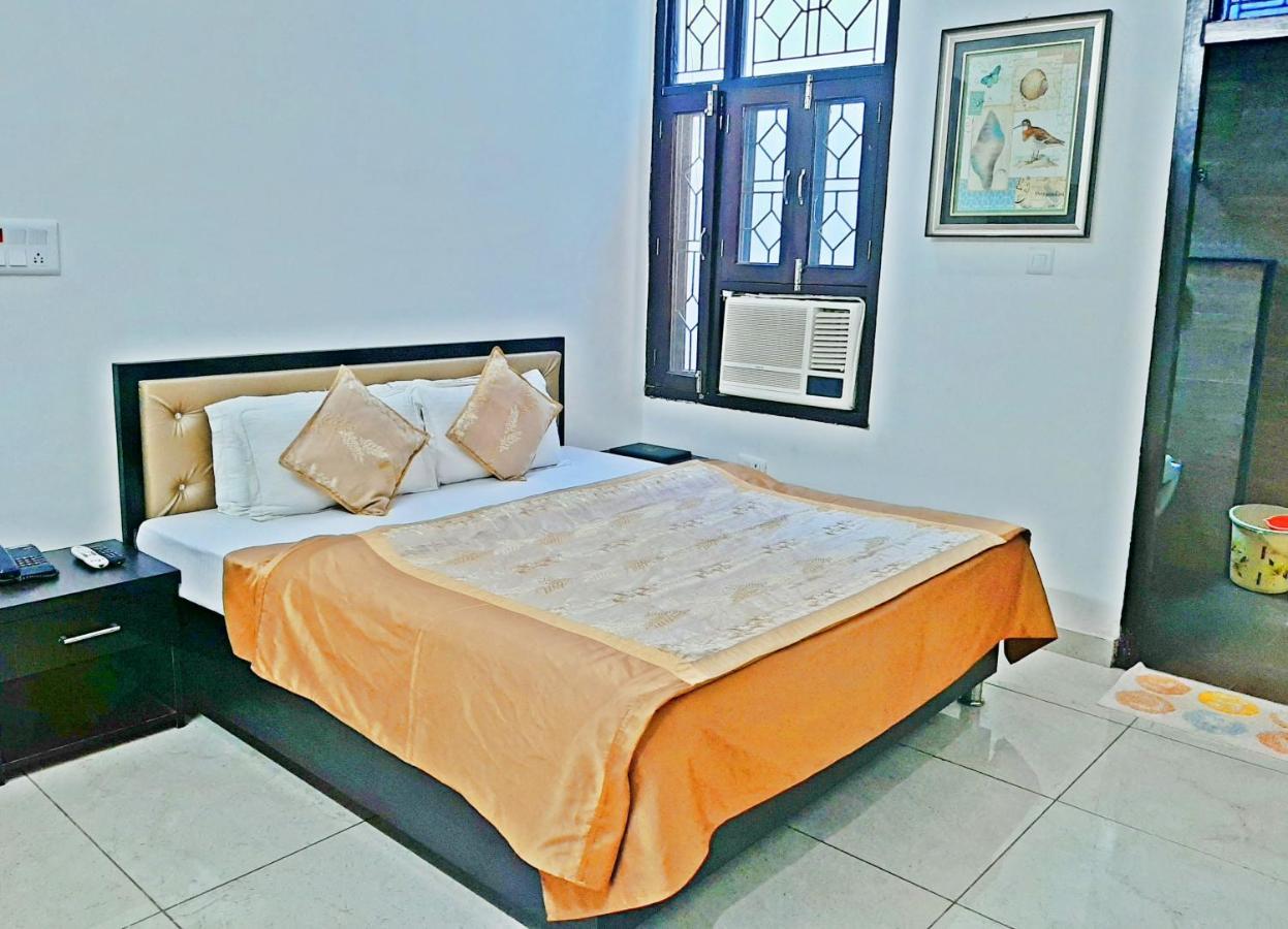 Bindiram Express By Shrigo Hotels Sitapur Muafi Exteriör bild