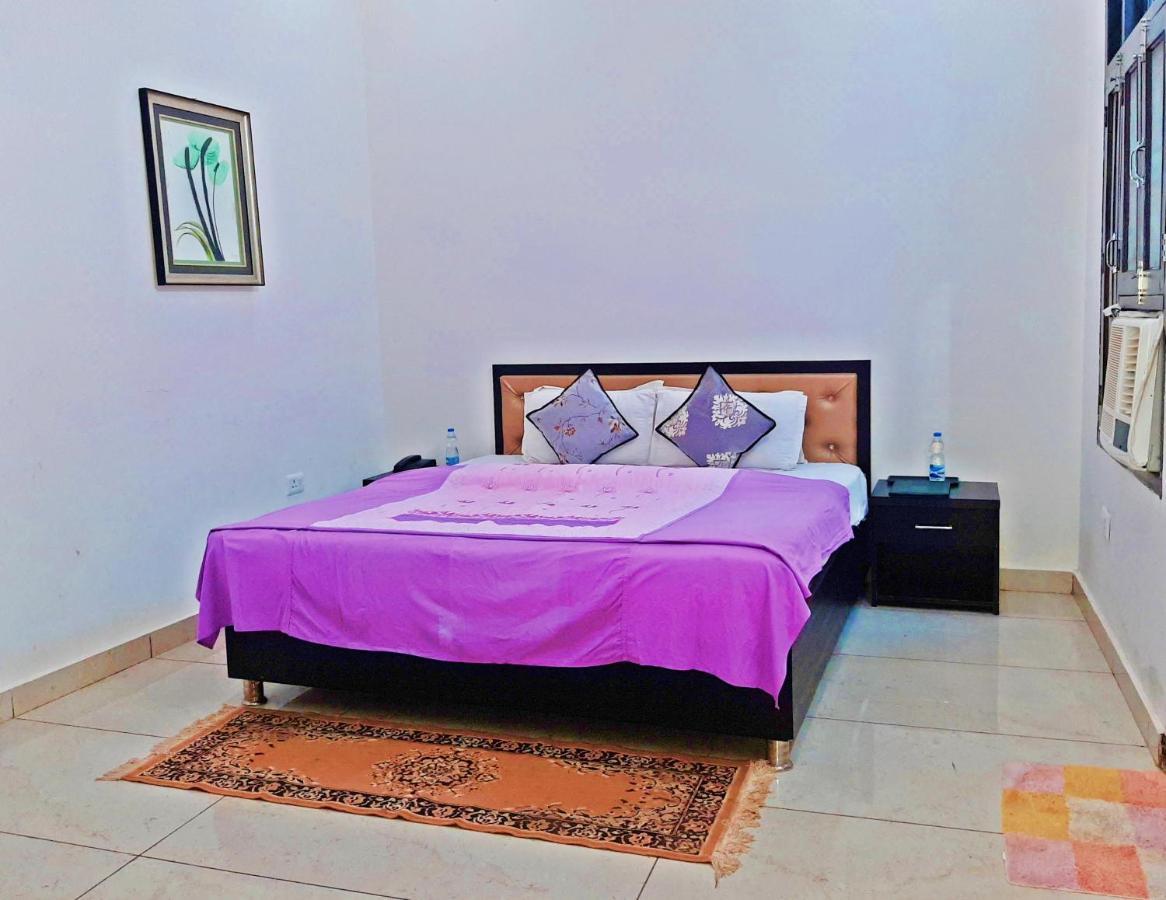 Bindiram Express By Shrigo Hotels Sitapur Muafi Exteriör bild