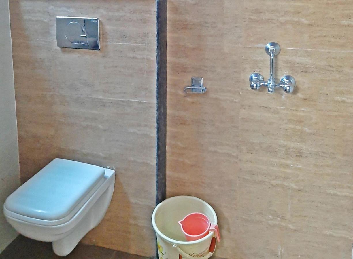 Bindiram Express By Shrigo Hotels Sitapur Muafi Exteriör bild